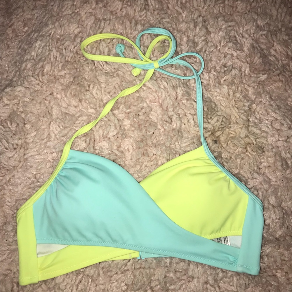 VS PINK bikini top